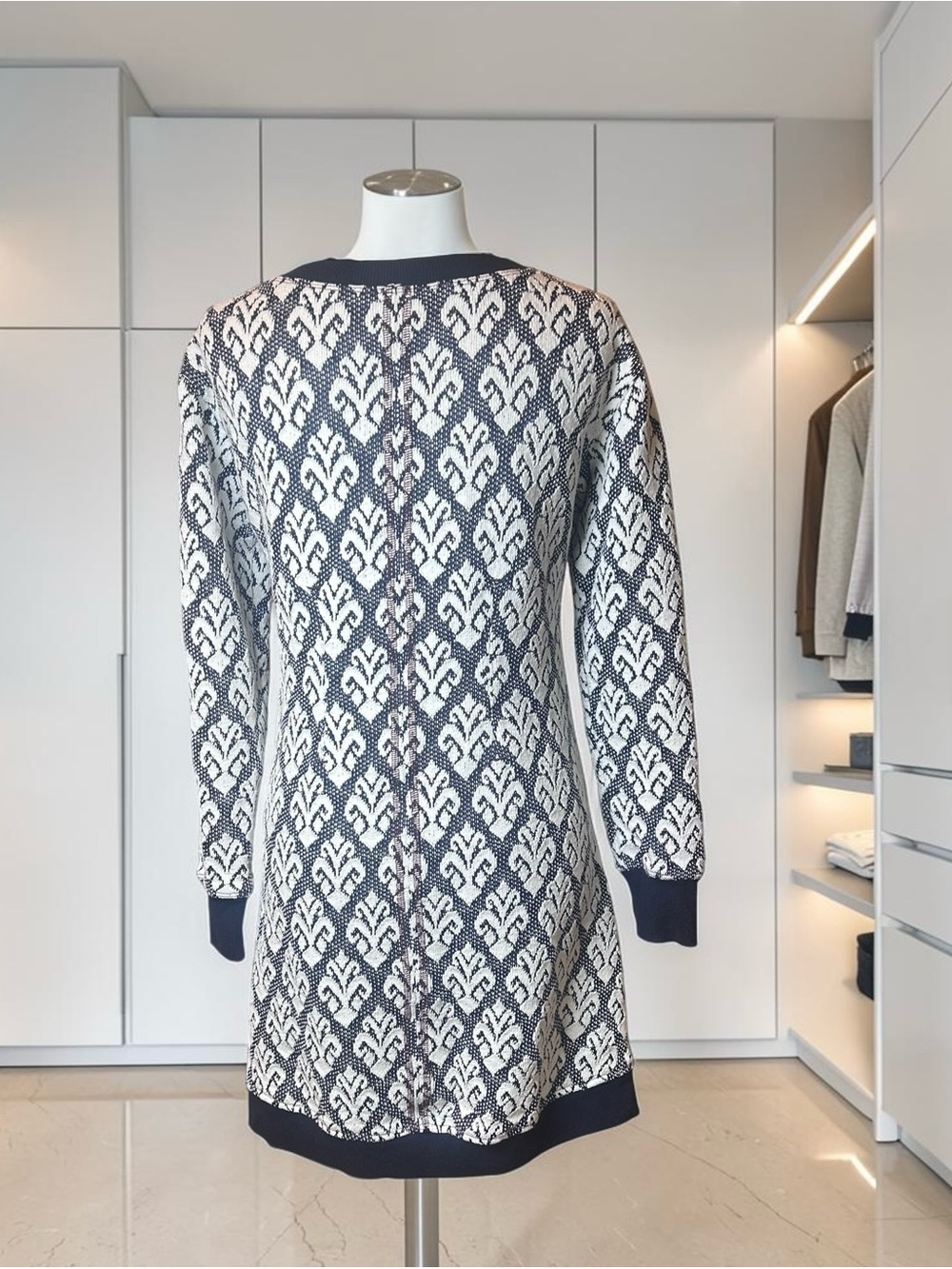 Hatley Navy & Cream Sweater Dress XS Long Sleeve V Neck Knit Side Slit - Picture 7 of 11